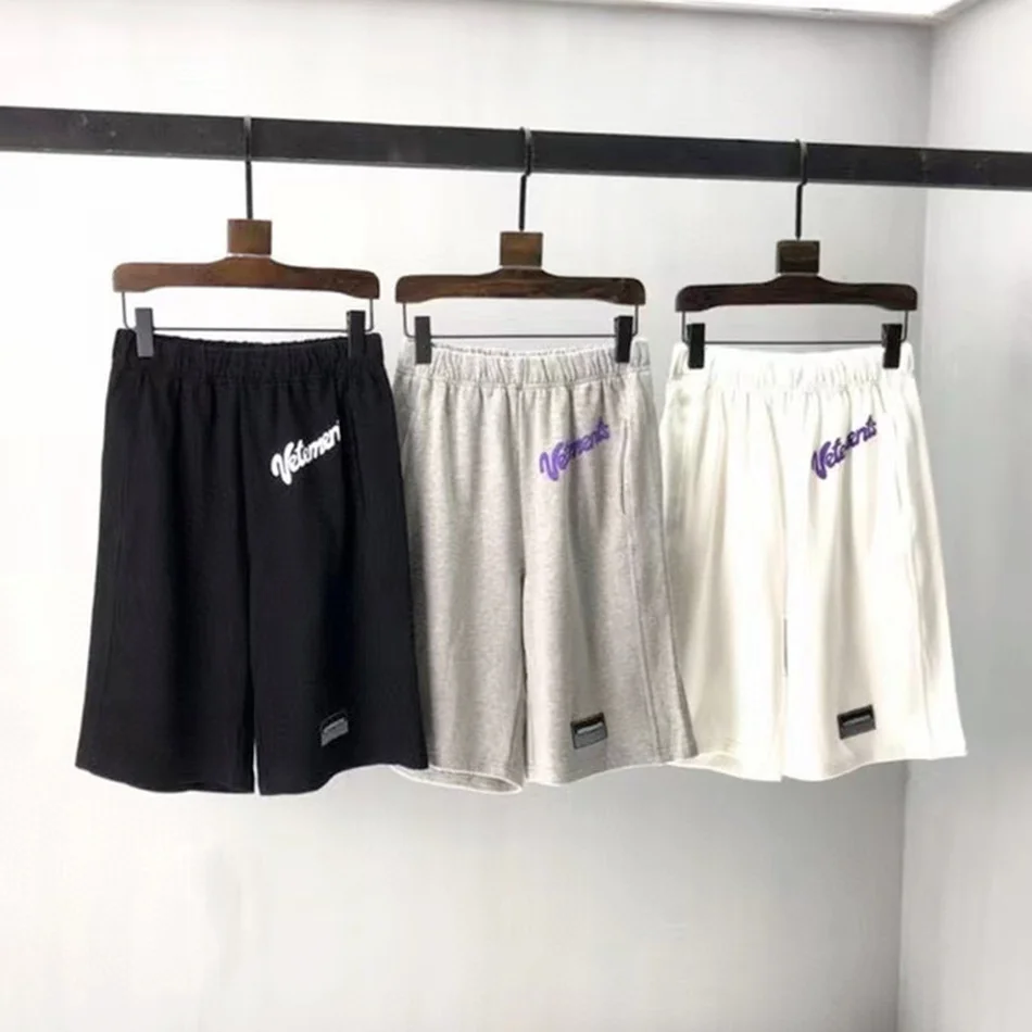 Foam Printing Vetements Shorts Men Women 1:1 High Quality VET Shorts Inside Embroidery Breeches streetwear men
Foam Printing Vetements Shorts Men Women 1:1 High Quality VET Shorts Inside Embroidery Breeches streetwear men