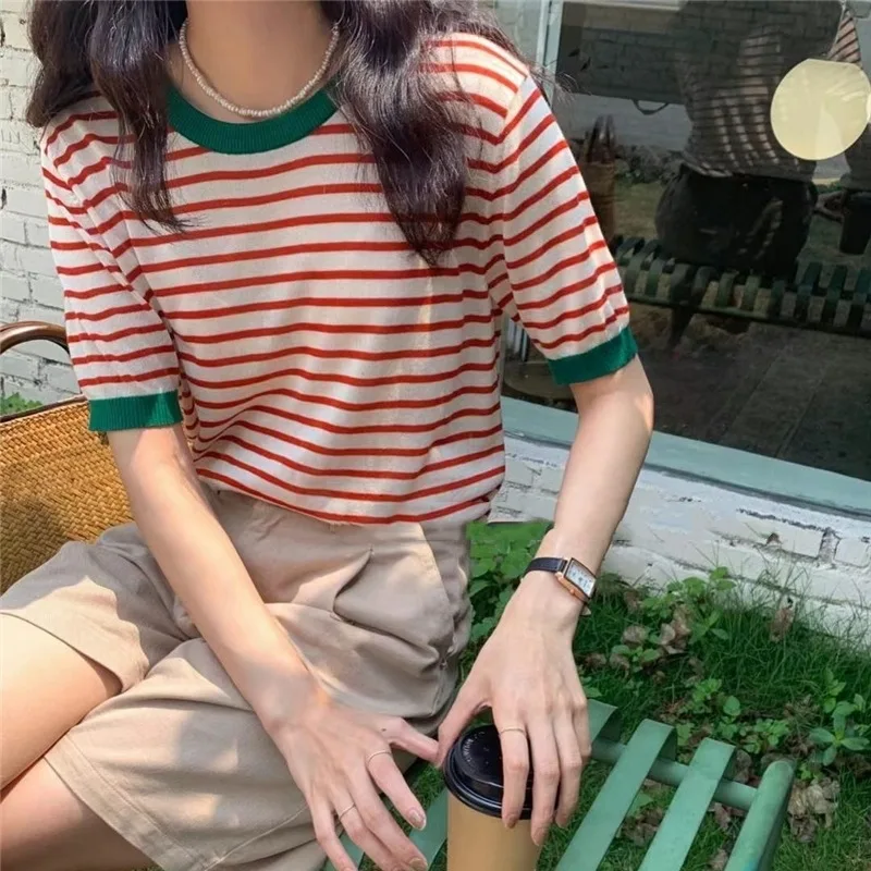 EBAIHUI Loose Casual Women Fashion Striped T-shirt Summer Short Sleeves T Shirts High Street Office Lady Basic Knitted Tops
EBAIHUI Loose Casual Women Fashion Striped T-shirt Summer Short Sleeves T Shirts High Street Office Lady Basic Knitted Tops