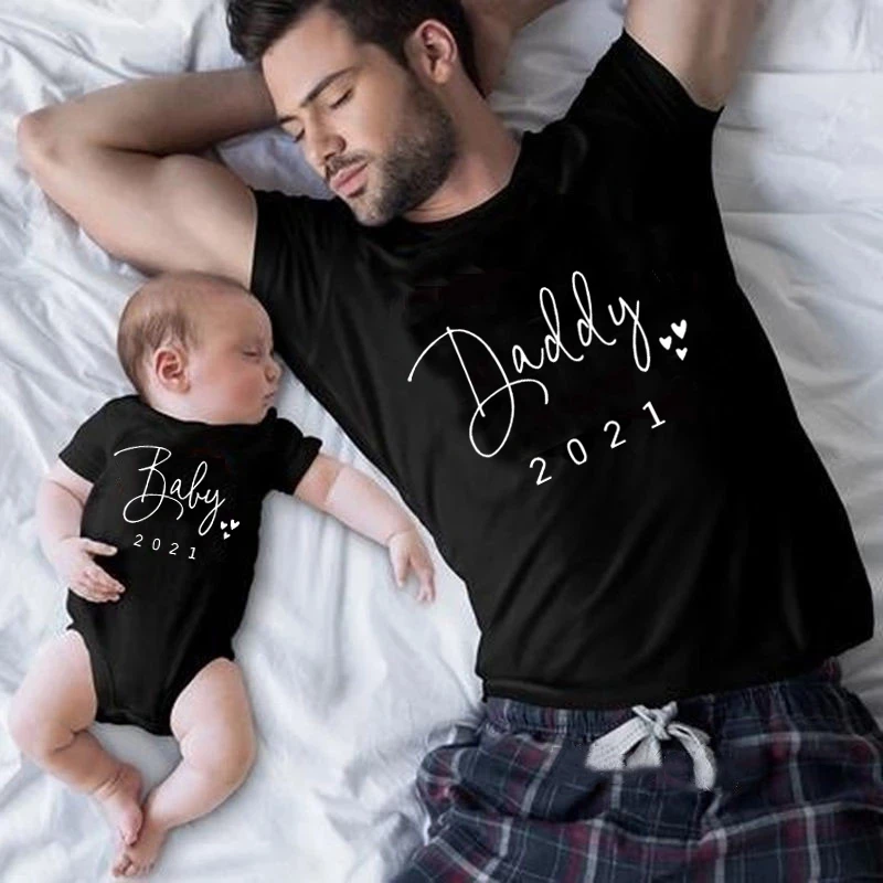 Funny New Daddy Mommy Baby 2021 Family Look Black Casual Family Tshirt Mother Father Baby Matching Family Outfits
Funny New Daddy Mommy Baby 2021 Family Look Black Casual Family Tshirt Mother Father Baby Matching Family Outfits