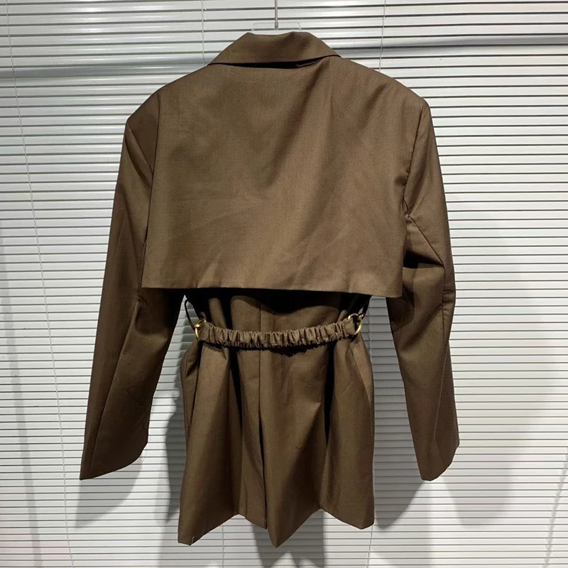 TWOTWINSTYLE Korean Patchwork Metal Chain Blazer For Women Notched Long Sleeve Casual Solid Straight Blazers Female 2021 Fashion
TWOTWINSTYLE Korean Patchwork Metal Chain Blazer For Women Notched Long Sleeve Casual Solid Straight Blazers Female 2021 Fashion