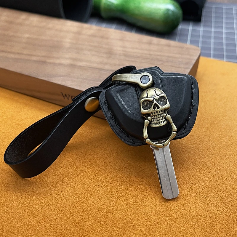 Genuine Leather Key Case Fob Cover Keychains For BMW Latte R Nine T S1000 XR RR F800GS C400X R1200GS G310GS Motorcycle KeyRing
Genuine Leather Key Case Fob Cover Keychains For BMW Latte R Nine T S1000 XR RR F800GS C400X R1200GS G310GS Motorcycle KeyRing