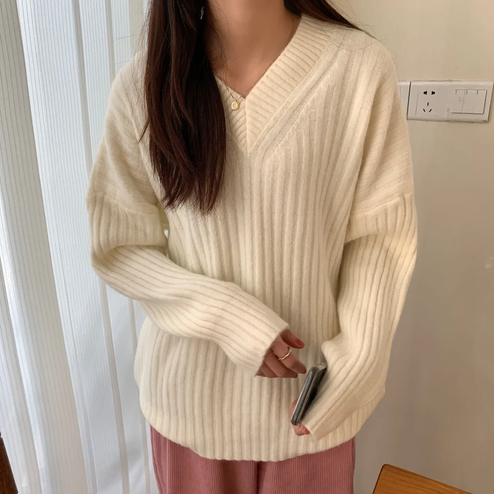 HziriP 2022 Loose Women Sweaters Pullovers Knitted New Arrival Stylish V-Neck Vintage Warm Basewear Solid Chic Full Sleeves Hot
HziriP 2022 Loose Women Sweaters Pullovers Knitted New Arrival Stylish V-Neck Vintage Warm Basewear Solid Chic Full Sleeves Hot