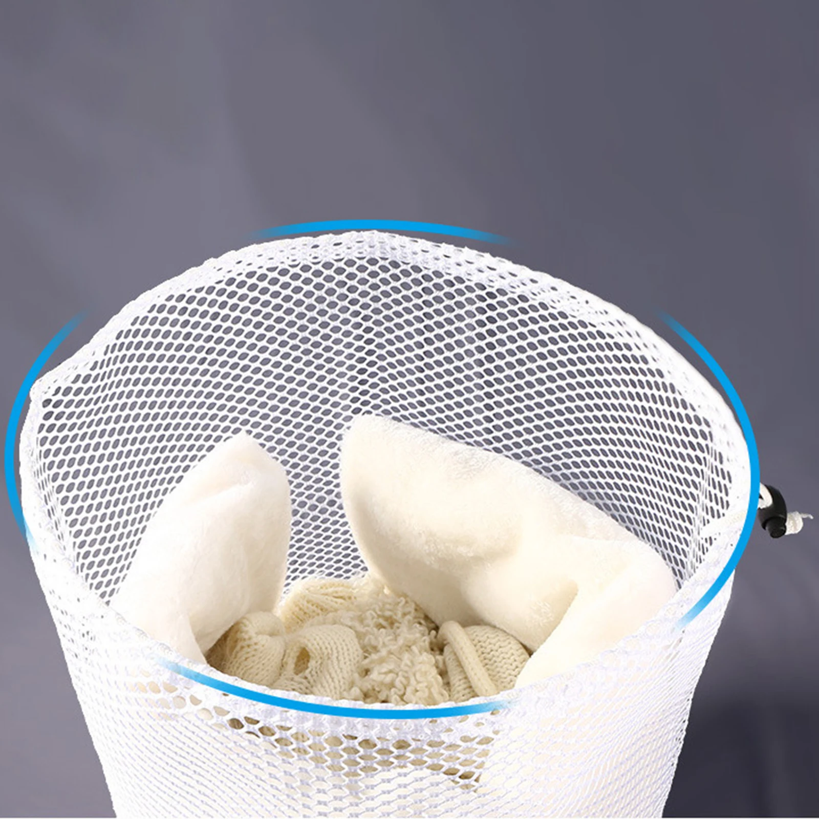 Mesh Laundry Bag Wash Bag With Drawstring Machine Washable For Trouser T-Shirt Coat Down Jacket Curtains Instead Of Hand Washing
Mesh Laundry Bag Wash Bag With Drawstring Machine Washable For Trouser T-Shirt Coat Down Jacket Curtains Instead Of Hand Washing
