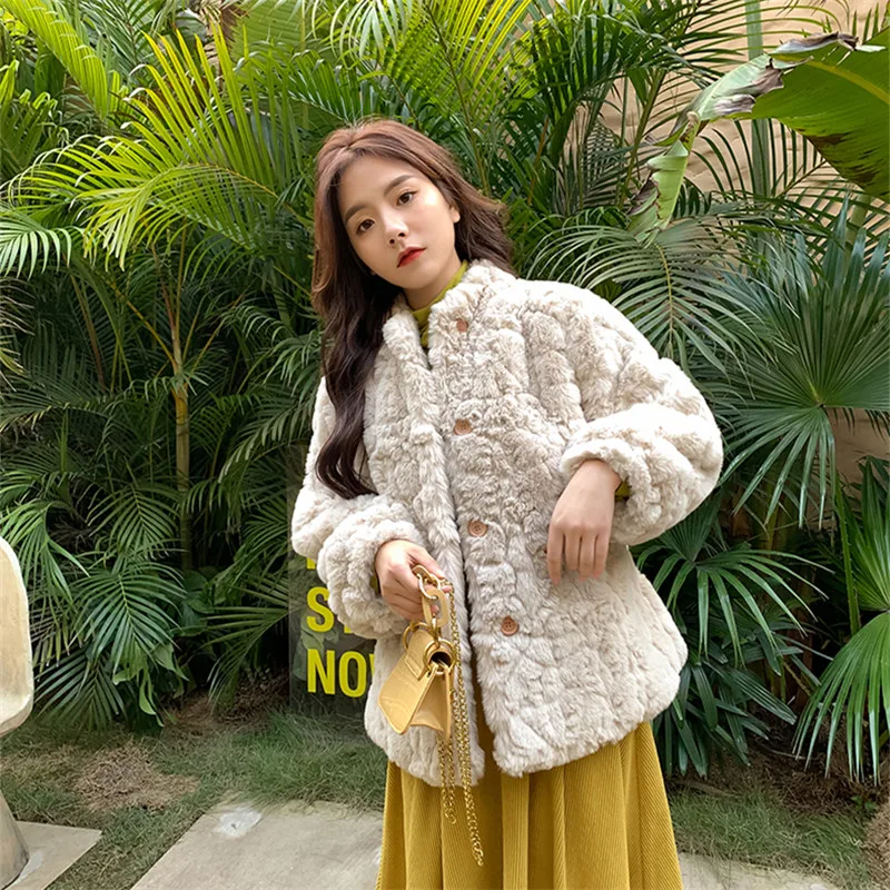 Korean Winter Thick Warm Fluffy Faux Fur Coats Jacket Female Short Furry Rex Rabbit Fur Outerwear Women Casual Loose Overcoat
Korean Winter Thick Warm Fluffy Faux Fur Coats Jacket Female Short Furry Rex Rabbit Fur Outerwear Women Casual Loose Overcoat