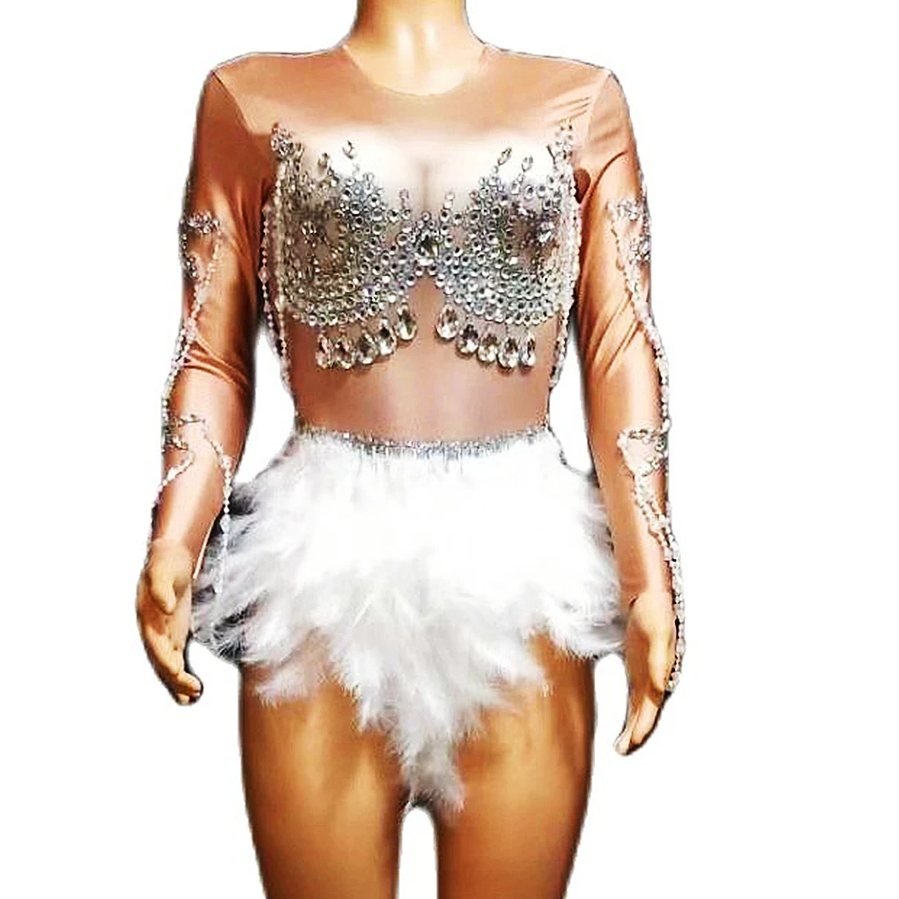 Glistening Silver Beaded Tassel Rhinestones Women Jumpsuits White Feather Skinny Bodysuits Party Show Performance Stage Wear
Glistening Silver Beaded Tassel Rhinestones Women Jumpsuits White Feather Skinny Bodysuits Party Show Performance Stage Wear