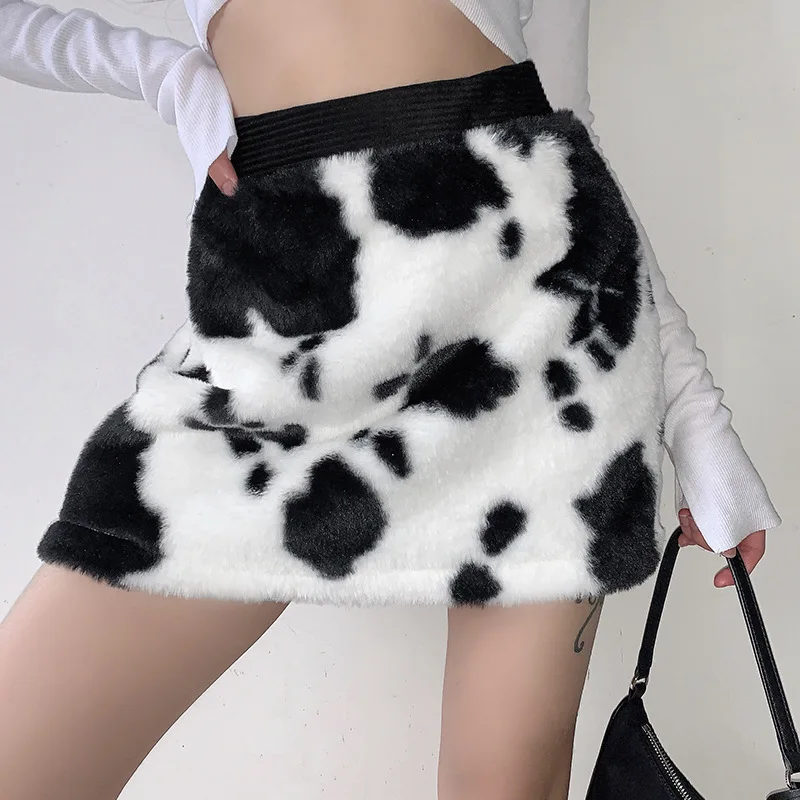 2021 autumn and winter new fashion women's cow fur contrast color high waist version a slim skirt
2021 autumn and winter new fashion women's cow fur contrast color high waist version a slim skirt
