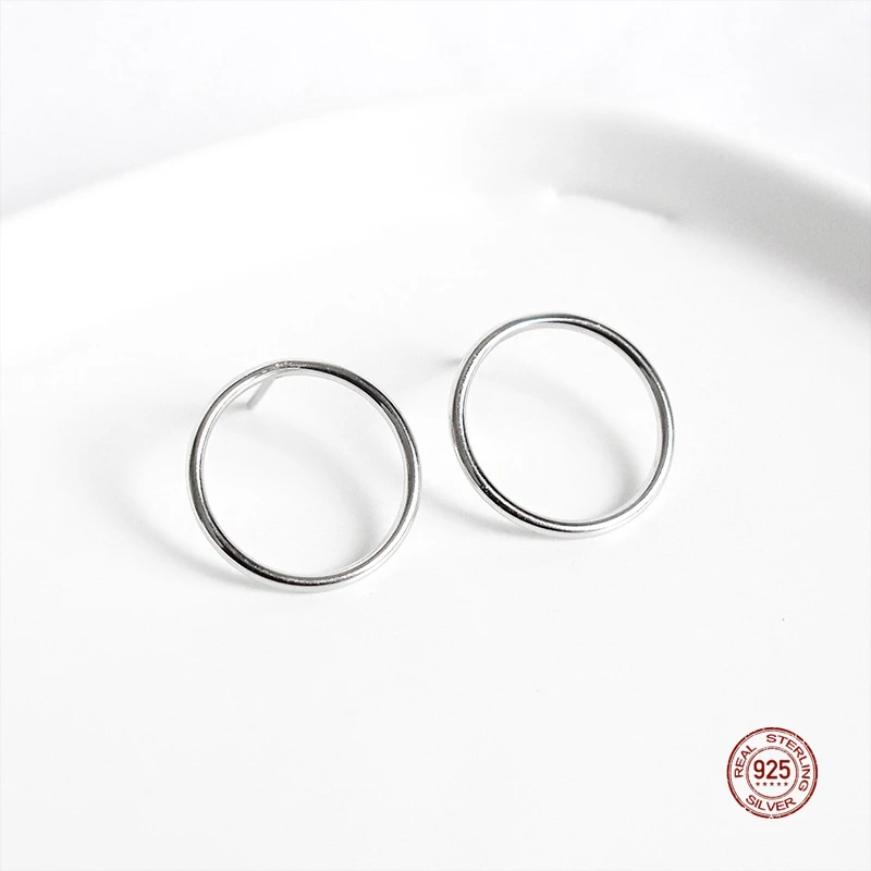 LKO Настоящее серебро 925 пробы, простые круглые серьги для женщин, модные ювелирные изделия, геометрические, круглые серьги-гвоздики, аксессу...
LKO Настоящее серебро 925 пробы, простые круглые серьги для женщин, модные ювелирные изделия, геометрические, круглые серьги-гвоздики, аксессу...