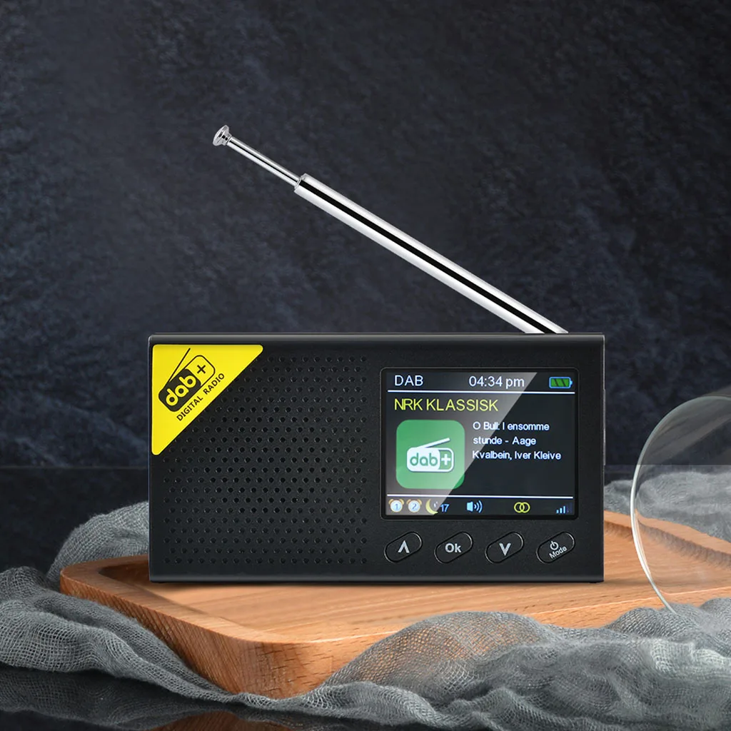 Домашний Карманный DAB цифровой радиоприемник с антенной fm-приемник радио аккумуляторная батарея Bluetooth динамик новый
Домашний Карманный DAB цифровой радиоприемник с антенной fm-приемник радио аккумуляторная батарея Bluetooth динамик новый