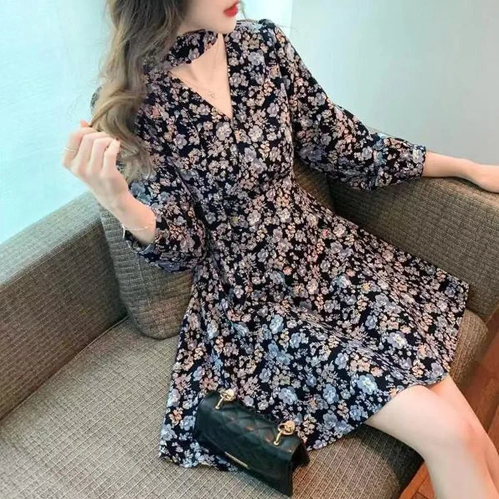 Women Long Sleeve Printed Dress Casual High Waist Lace Floral Chiffon Autumn Winter Loose Party Style
Women Long Sleeve Printed Dress Casual High Waist Lace Floral Chiffon Autumn Winter Loose Party Style