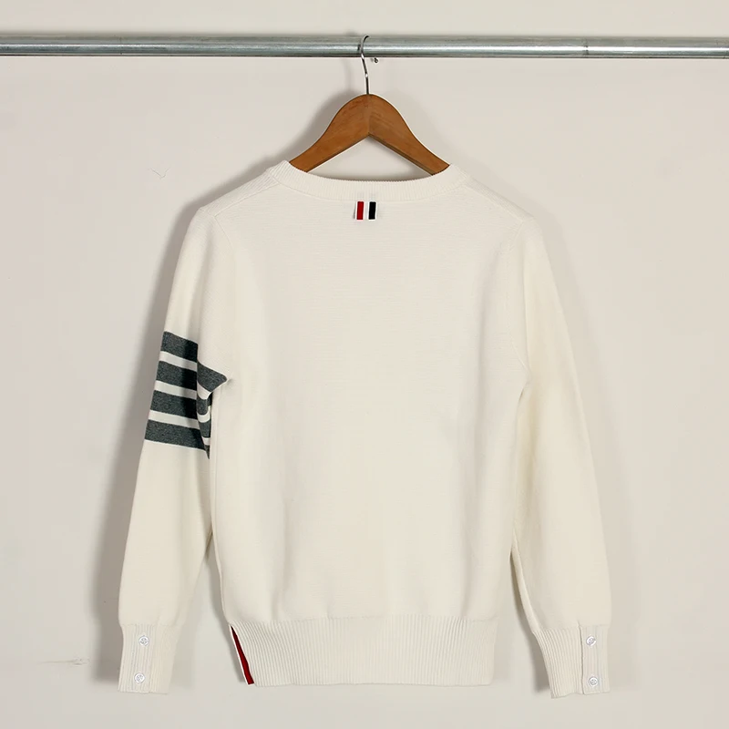 fashion 2021 TB band sweaters men v-neck long sleeve knitted pullovers striped white wool cotton sweater for male 
fashion 2021 TB band sweaters men v-neck long sleeve knitted pullovers striped white wool cotton sweater for male