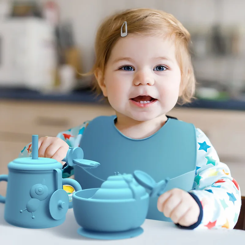 2Pcs/Pack Short Handle Spoon+ Fork Set Solid Color Baby Training Spoon Safety Silicone Tableware Baby Fork SnailDishware
2Pcs/Pack Short Handle Spoon+ Fork Set Solid Color Baby Training Spoon Safety Silicone Tableware Baby Fork SnailDishware