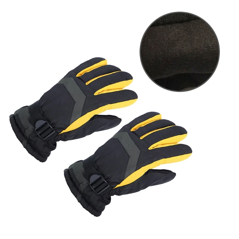 Gloves & Mittens 
Gloves & Mittens