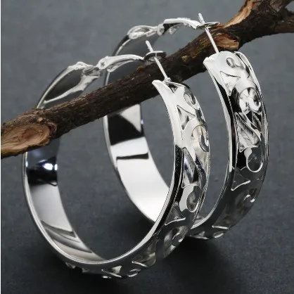 Fashion New Carved Earrings Silver Plated Gold Plated Earrings Elegant Ladies Engagement Jewelry Anniversary Birthday Gift
Fashion New Carved Earrings Silver Plated Gold Plated Earrings Elegant Ladies Engagement Jewelry Anniversary Birthday Gift