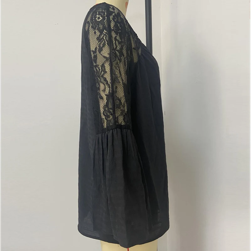 Solid Patchwork Lace Hollow Women's blouse V-neck Flare sleeve Long Top Blouses Female 2021 Summer lady Sexy Streetwear Tops
Solid Patchwork Lace Hollow Women's blouse V-neck Flare sleeve Long Top Blouses Female 2021 Summer lady Sexy Streetwear Tops