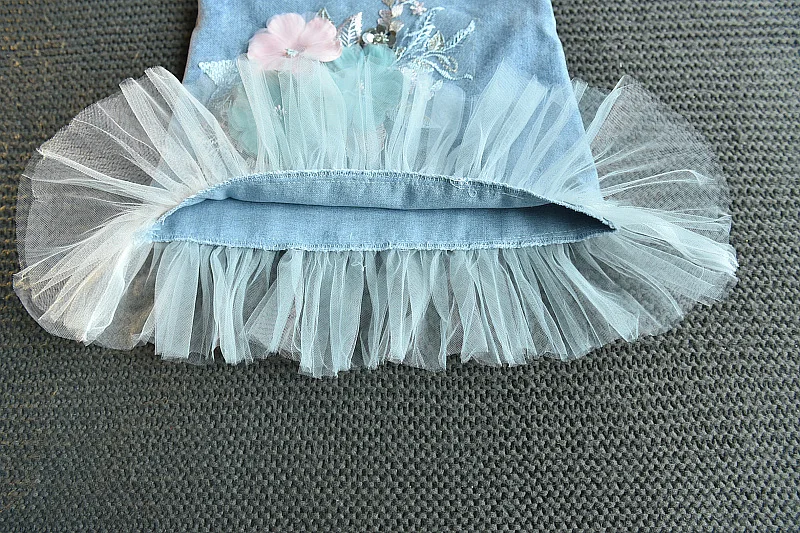 Girls Sleeveless Denim Dress Girls Fashion Casual Mesh Trap Applique Dresses Children Toddles Summer Sweet Clothes For Girl 2-7t
Girls Sleeveless Denim Dress Girls Fashion Casual Mesh Trap Applique Dresses Children Toddles Summer Sweet Clothes For Girl 2-7t