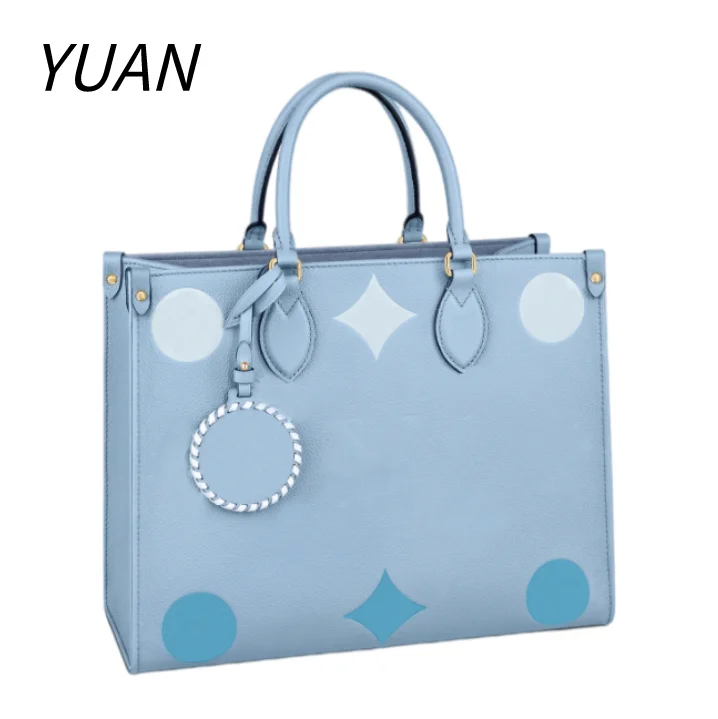 Ladies cowhide leather handbags, letter embossed shoulder bag, fashionable handbags, 2021 ByThe pool series. A1275
Ladies cowhide leather handbags, letter embossed shoulder bag, fashionable handbags, 2021 ByThe pool series. A1275