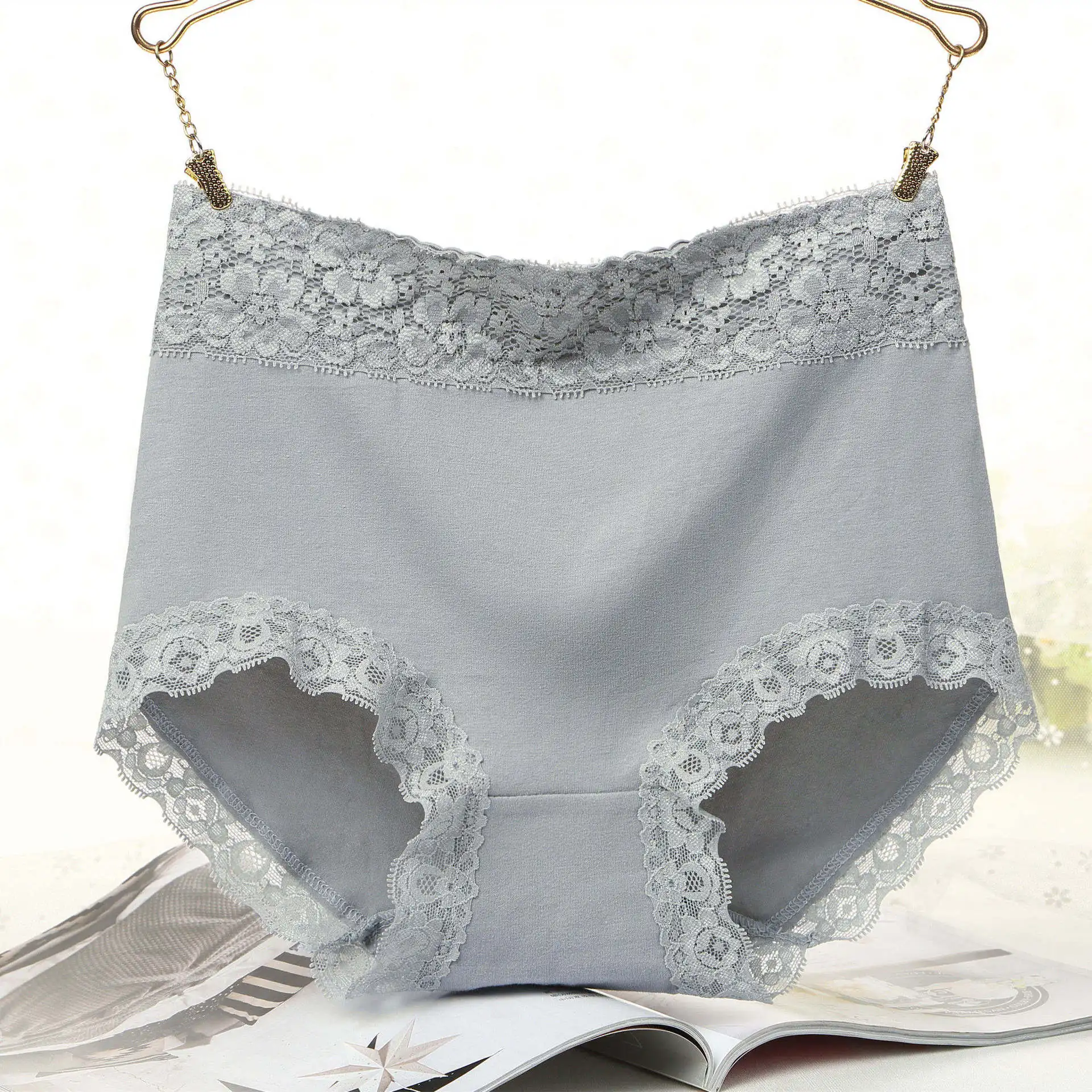 Sexy Women Cotton Briefs Women High Waist Underwear Sexy Seamless Lace Soft Breathable Cotton Fabric Lingerie Femme
Sexy Women Cotton Briefs Women High Waist Underwear Sexy Seamless Lace Soft Breathable Cotton Fabric Lingerie Femme
