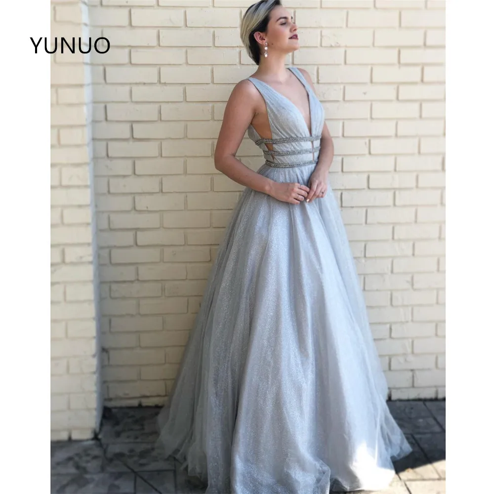 YUNUO, тюлевые Серебристые Длинные платья для выпускного вечера с бисером, поясом, а-силуэт, блестками, Формальные платья с глубоким V-образным ...
YUNUO, тюлевые Серебристые Длинные платья для выпускного вечера с бисером, поясом, а-силуэт, блестками, Формальные платья с глубоким V-образным ...