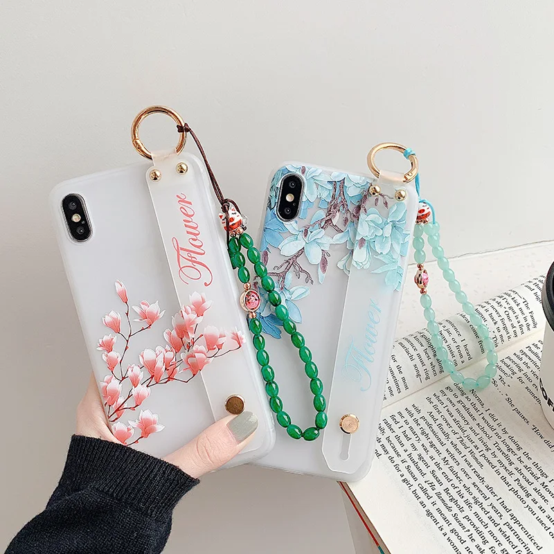 Чехол для телефона с розовыми цветами на запястье Etui iPhone 11 Pro мягкий чехол