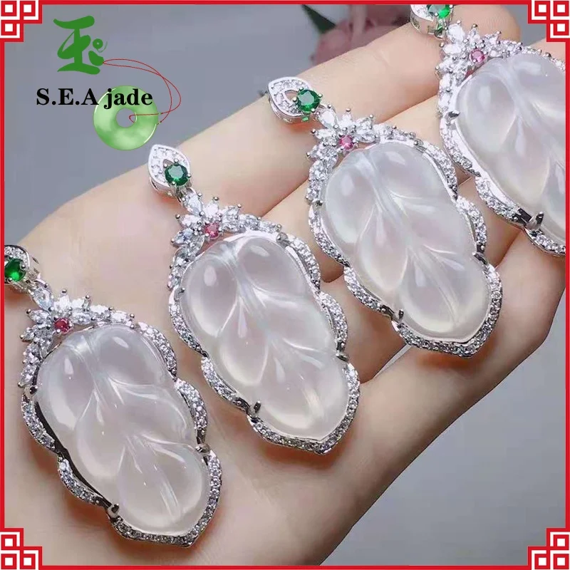 High Ice White Chalcedony S925 Silver Inlaid Leaf Pendant Gold Branch Jade Leaf Jade Pendant Send chain jade necklaces
High Ice White Chalcedony S925 Silver Inlaid Leaf Pendant Gold Branch Jade Leaf Jade Pendant Send chain jade necklaces