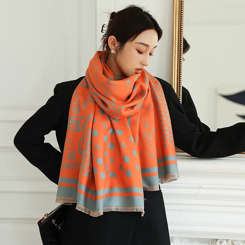 2021 Popular Dustproof Travel Bandanna Autumn 190X65CM Beach Towel New Print Two-Sided Scarves Winter Cashmere Sunscreen Shawls
2021 Popular Dustproof Travel Bandanna Autumn 190X65CM Beach Towel New Print Two-Sided Scarves Winter Cashmere Sunscreen Shawls