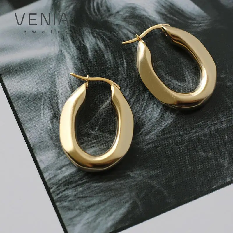 VENIA Gold Color U Shape Geometric Earrings Hollow Thick Hoop Earrings for Women Elegant Minimalist Stainless Steel Earrings
VENIA Gold Color U Shape Geometric Earrings Hollow Thick Hoop Earrings for Women Elegant Minimalist Stainless Steel Earrings