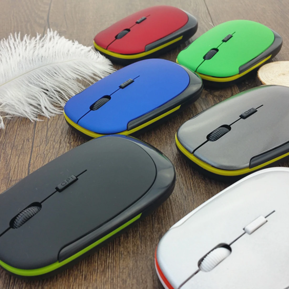 USB optical wireless mouse 2.4G receiver ultra-thin mouse wireless computer PC notebook computer desktop ultra-thin 
USB optical wireless mouse 2.4G receiver ultra-thin mouse wireless computer PC notebook computer desktop ultra-thin