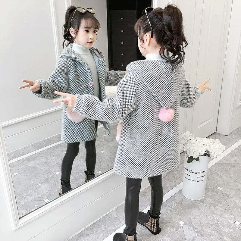 Korean version of children's jackets, girls' fall/winter clothing, big children's children's imitation mink velvet coat
Korean version of children's jackets, girls' fall/winter clothing, big children's children's imitation mink velvet coat