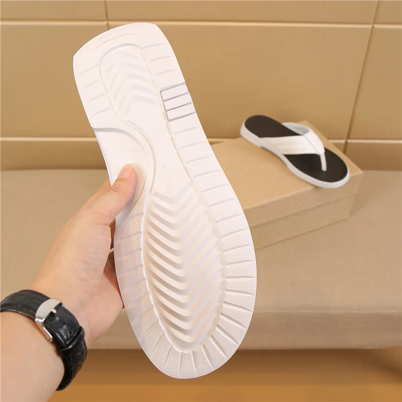 Genuine Leather Flip Flops Men Slippers Black Summer High Quality Men's Flip Flop Casual Shoes PU Outsole
Genuine Leather Flip Flops Men Slippers Black Summer High Quality Men's Flip Flop Casual Shoes PU Outsole