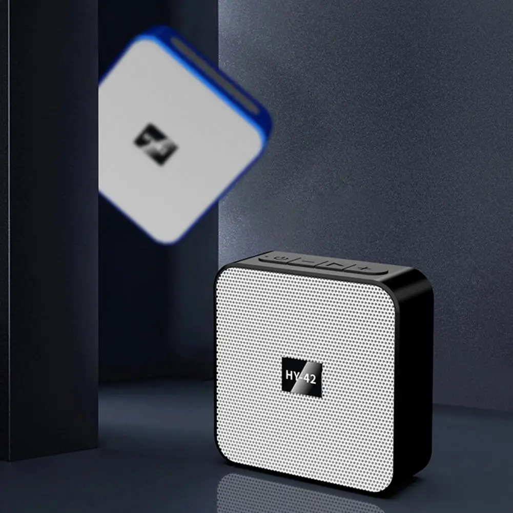Миниатюрный Bluetooth-динамик с басами, сабвуфер, уличный беспроводной динамик, водонепроницаемы переносной динамик
Миниатюрный Bluetooth-динамик с басами, сабвуфер, уличный беспроводной динамик, водонепроницаемы переносной динамик