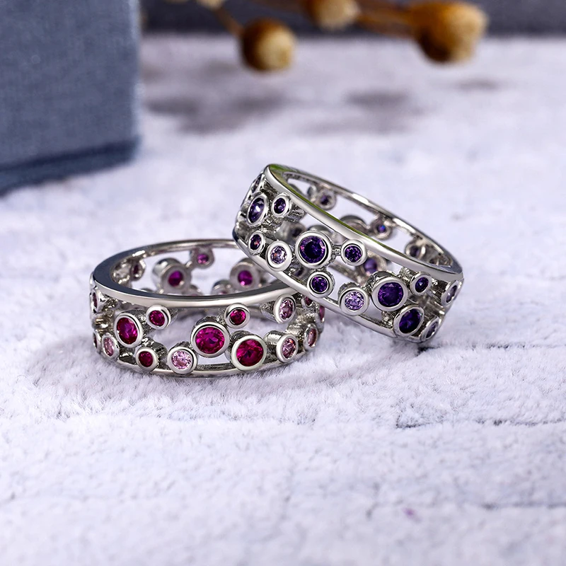 Exquisite Hollow Out Design Rings For Women Big Small Rose Red CZ Stone Alternate Finger Ring Cocktail Party Fashion Jewelry
Exquisite Hollow Out Design Rings For Women Big Small Rose Red CZ Stone Alternate Finger Ring Cocktail Party Fashion Jewelry