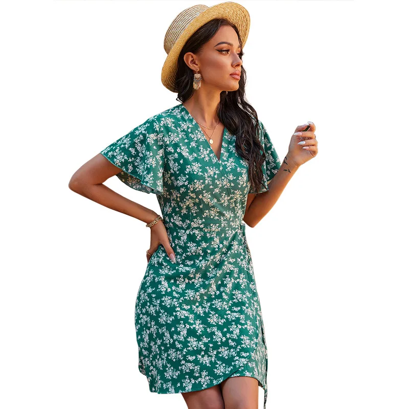 Women's 2021 spring new product waist tie V-neck a-line skirt holiday short-sleeved printed dress women 
Women's 2021 spring new product waist tie V-neck a-line skirt holiday short-sleeved printed dress women