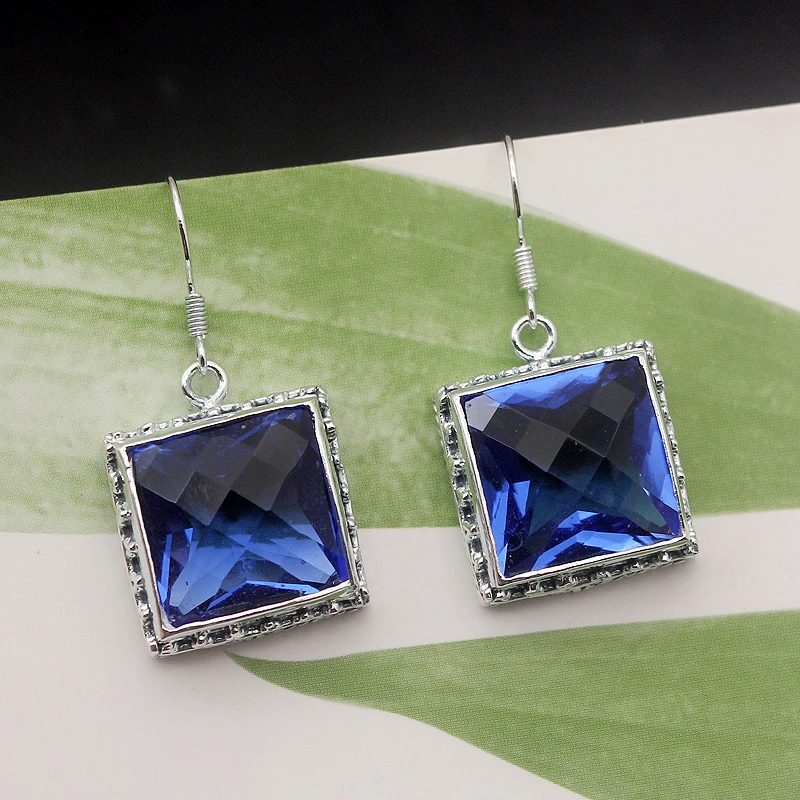 Hermosa Vintage Square Ocean BlueTopaz 925 Sterling Silver Color Earrings For Women Fashion Jewelry1 3/8 Inch ME007
Hermosa Vintage Square Ocean BlueTopaz 925 Sterling Silver Color Earrings For Women Fashion Jewelry1 3/8 Inch ME007