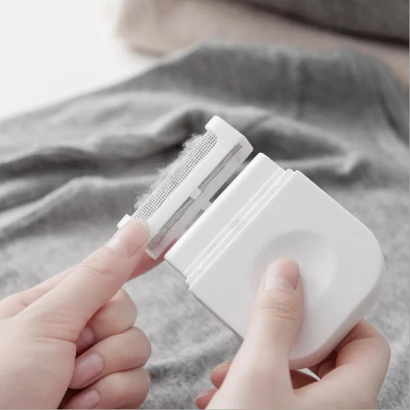 Electric Clothing Lint Pills Removers Protable Fabric Remover for Fabric Sweater Clothes Fuzz Pills Shaver Household Machine
Electric Clothing Lint Pills Removers Protable Fabric Remover for Fabric Sweater Clothes Fuzz Pills Shaver Household Machine