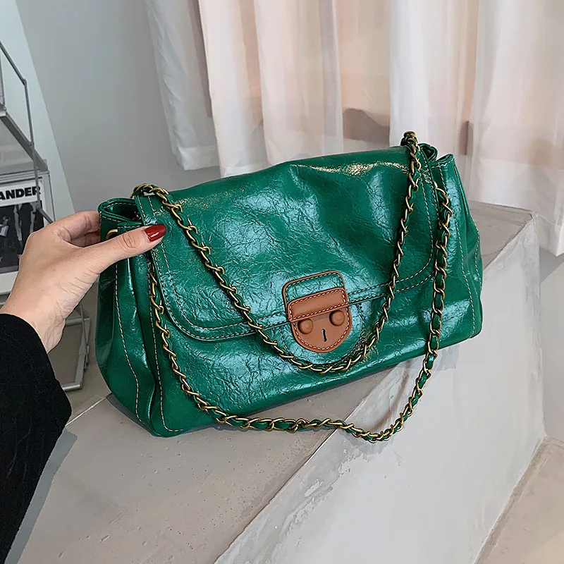 Vintage Green Pu Leather Luxury Designer Crossbody Shoulder Bags for Women 2022 Winter Fashion Trends Chain Handbags and Purses
Vintage Green Pu Leather Luxury Designer Crossbody Shoulder Bags for Women 2022 Winter Fashion Trends Chain Handbags and Purses