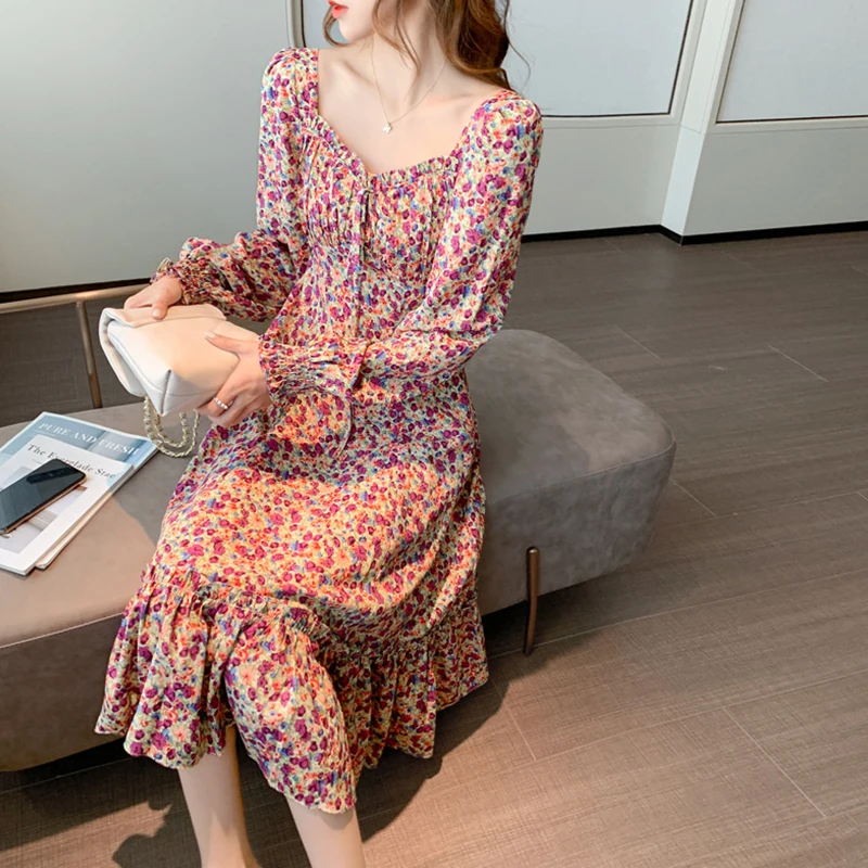 Elegant Square Collar Dress 2021 Spring Long Sleeve Ruffle Mid-Calf Vintage Women Floral Print Party Dress Mujer Clothing
Elegant Square Collar Dress 2021 Spring Long Sleeve Ruffle Mid-Calf Vintage Women Floral Print Party Dress Mujer Clothing