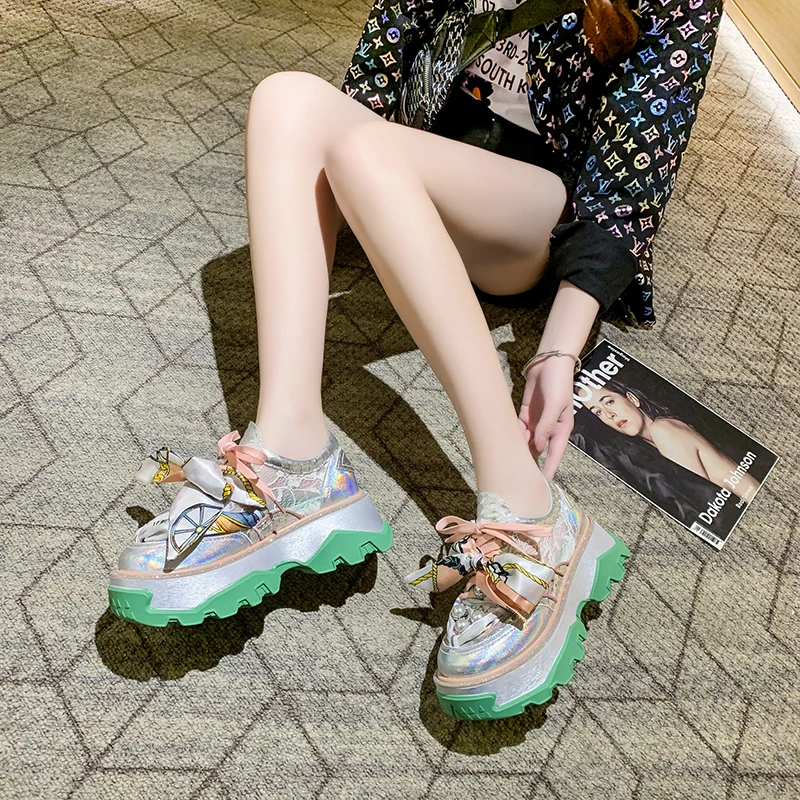 Platform Shoes Women 2020 Chunky Sneakers Luxury Fashion Designer Pearl Silk Thick Sole Ladies Shoes Breathable Sneakers Woman 
Platform Shoes Women 2020 Chunky Sneakers Luxury Fashion Designer Pearl Silk Thick Sole Ladies Shoes Breathable Sneakers Woman