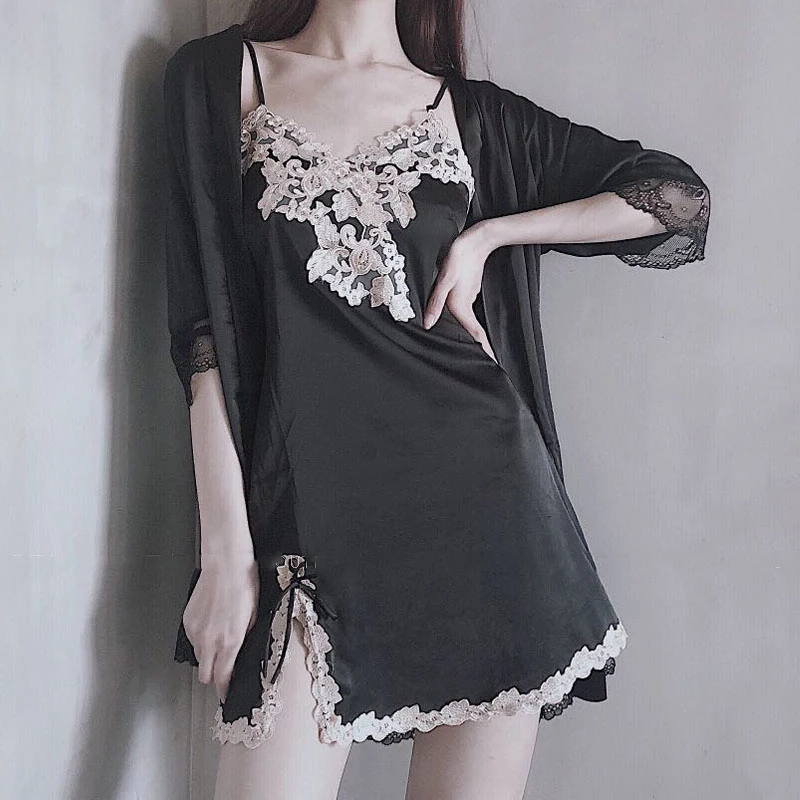 Women's Nightdress Satin Embroidered Sexy Lingerie Slit Charming Sleeping Dress Silky Lace V-neck Strap Night Dress Sleepwear
Women's Nightdress Satin Embroidered Sexy Lingerie Slit Charming Sleeping Dress Silky Lace V-neck Strap Night Dress Sleepwear