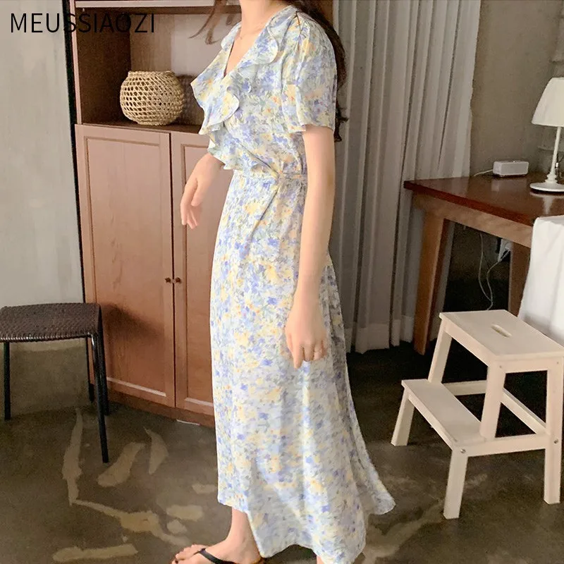 Elegant Women Chiffon Dress V-neck Ruffles Slim Waist Female Midi Dress Summer Ladies Short Sleeve Floral Vestidos Korean Chic
Elegant Women Chiffon Dress V-neck Ruffles Slim Waist Female Midi Dress Summer Ladies Short Sleeve Floral Vestidos Korean Chic