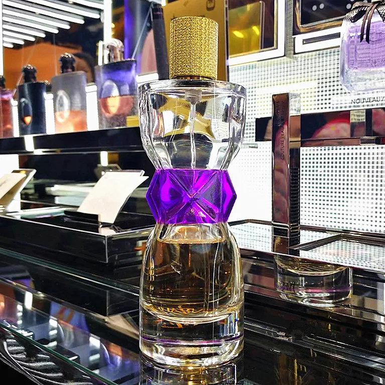 New Fashion Parfum for Women Eau De Parfum Lasting Fresh Fragrance Sweet Cologne Natural Spray
New Fashion Parfum for Women Eau De Parfum Lasting Fresh Fragrance Sweet Cologne Natural Spray