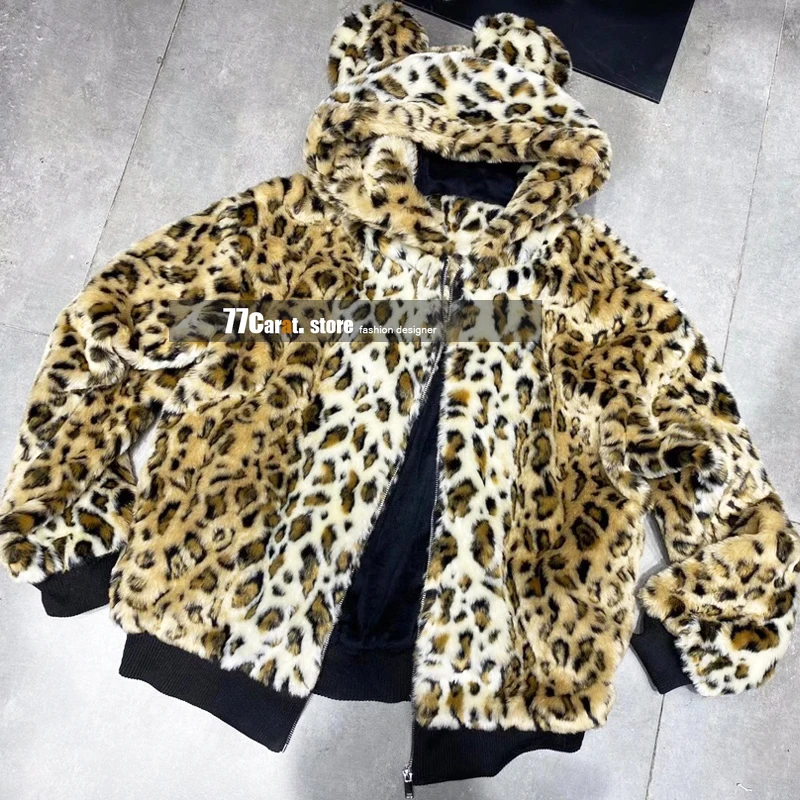 Женская зимняя куртка на молнии, с капюшоном и длинным рукавом
Женская зимняя куртка на молнии, с капюшоном и длинным рукавом