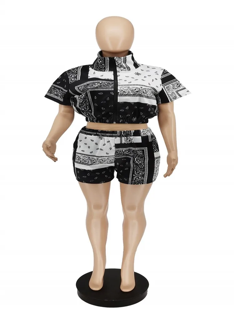 Bandana Flower Printed Two-Piece Large Size Women's Short-Sleeved Top + Shorts Pocket Personality Trend Casual Shorts Suit 2021
Bandana Flower Printed Two-Piece Large Size Women's Short-Sleeved Top + Shorts Pocket Personality Trend Casual Shorts Suit 2021