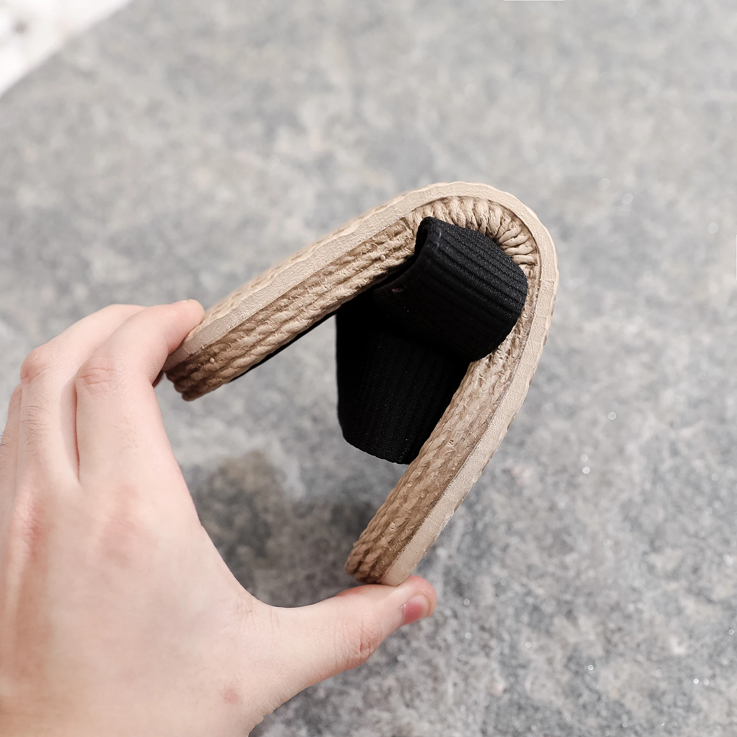 New Summer Women's Slippers Flat-heeled Home Shower Slippers Non-slip Wear-resistant Swimming Beach Slippers Women
New Summer Women's Slippers Flat-heeled Home Shower Slippers Non-slip Wear-resistant Swimming Beach Slippers Women