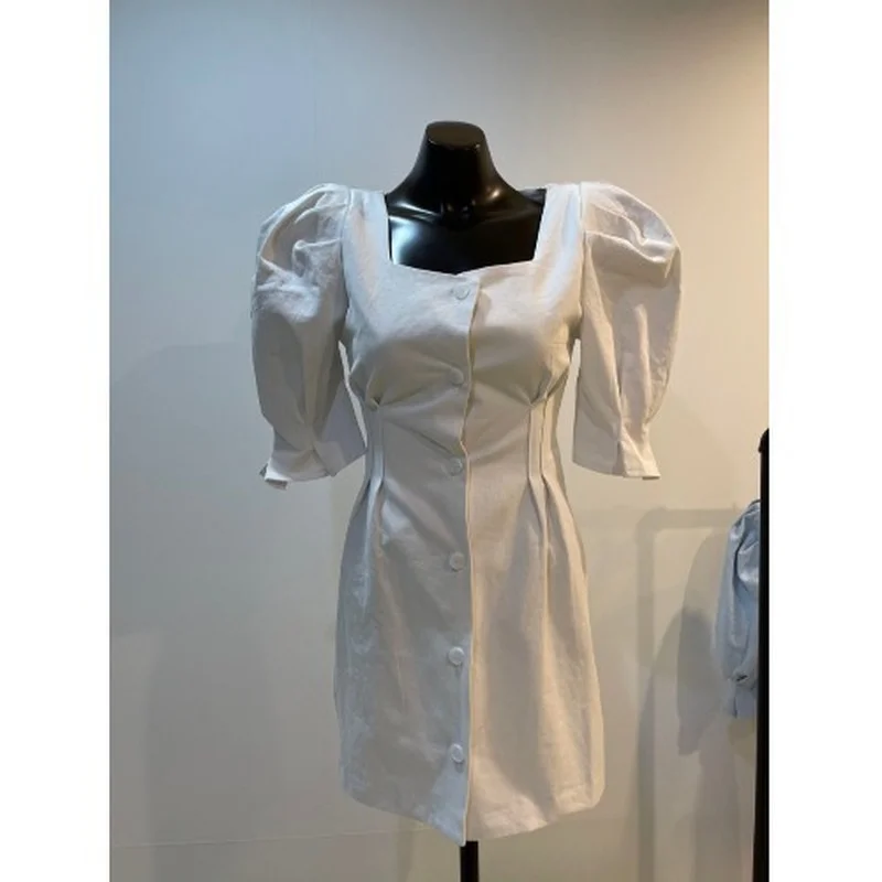 ZAWAHIKI Korean Elegant Fashion Women's Dress Summer Square Collar Single Breasted Slim Waist Puff Sleeve Dress Solid Mini Dress
ZAWAHIKI Korean Elegant Fashion Women's Dress Summer Square Collar Single Breasted Slim Waist Puff Sleeve Dress Solid Mini Dress