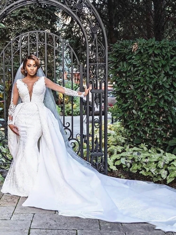 Removable Overskirt 2 Pieces Wedding Dress Detachable Train Deep V Neck Illusion Long Sleeve Lace Mermaid Bridal Gowns Custom
Removable Overskirt 2 Pieces Wedding Dress Detachable Train Deep V Neck Illusion Long Sleeve Lace Mermaid Bridal Gowns Custom