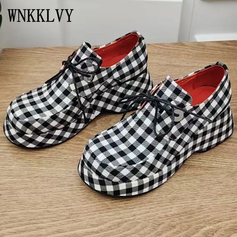 Autumn style British style flat bottom lace up small leather shoes women waterproof platform thick soled big head single shoes
Autumn style British style flat bottom lace up small leather shoes women waterproof platform thick soled big head single shoes