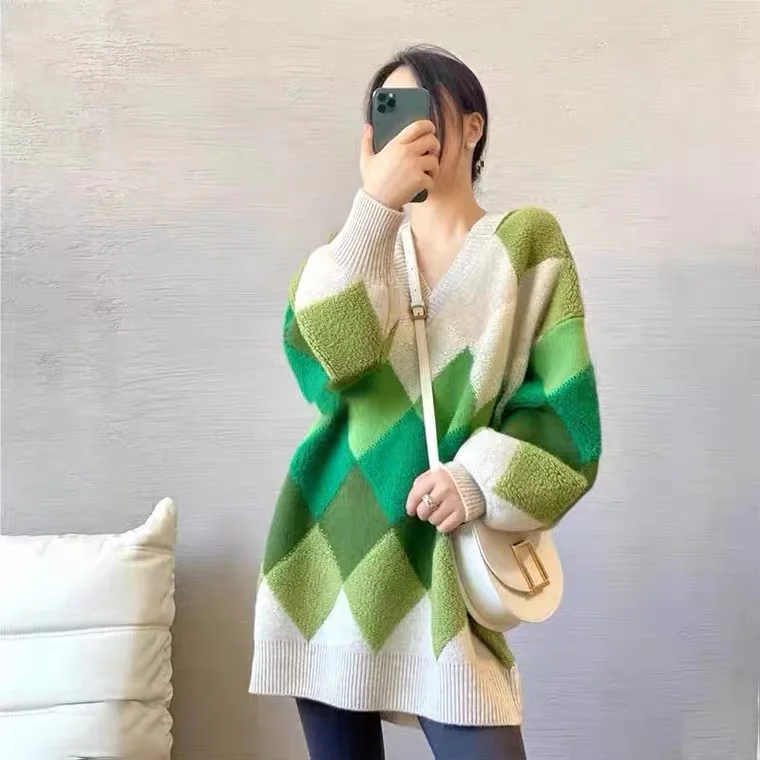 SuperAen New Fashion All Match Plaid V Neck Sweater Women Loose Knitted Pullover Top
SuperAen New Fashion All Match Plaid V Neck Sweater Women Loose Knitted Pullover Top
