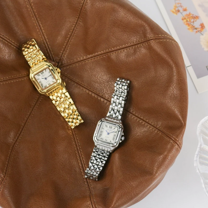 

Роскошные модные квадратные женские часы, Брендовые женские кварцевые наручные часы, Классические Серебристые простые женские часы со ста...
