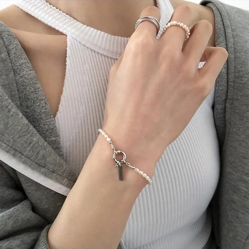 Popular Letter Geometric Bracelets For Elegant Women Couple Charm Bracelet Jewelry Party Bouquet Bride High Quality Gifts
Popular Letter Geometric Bracelets For Elegant Women Couple Charm Bracelet Jewelry Party Bouquet Bride High Quality Gifts