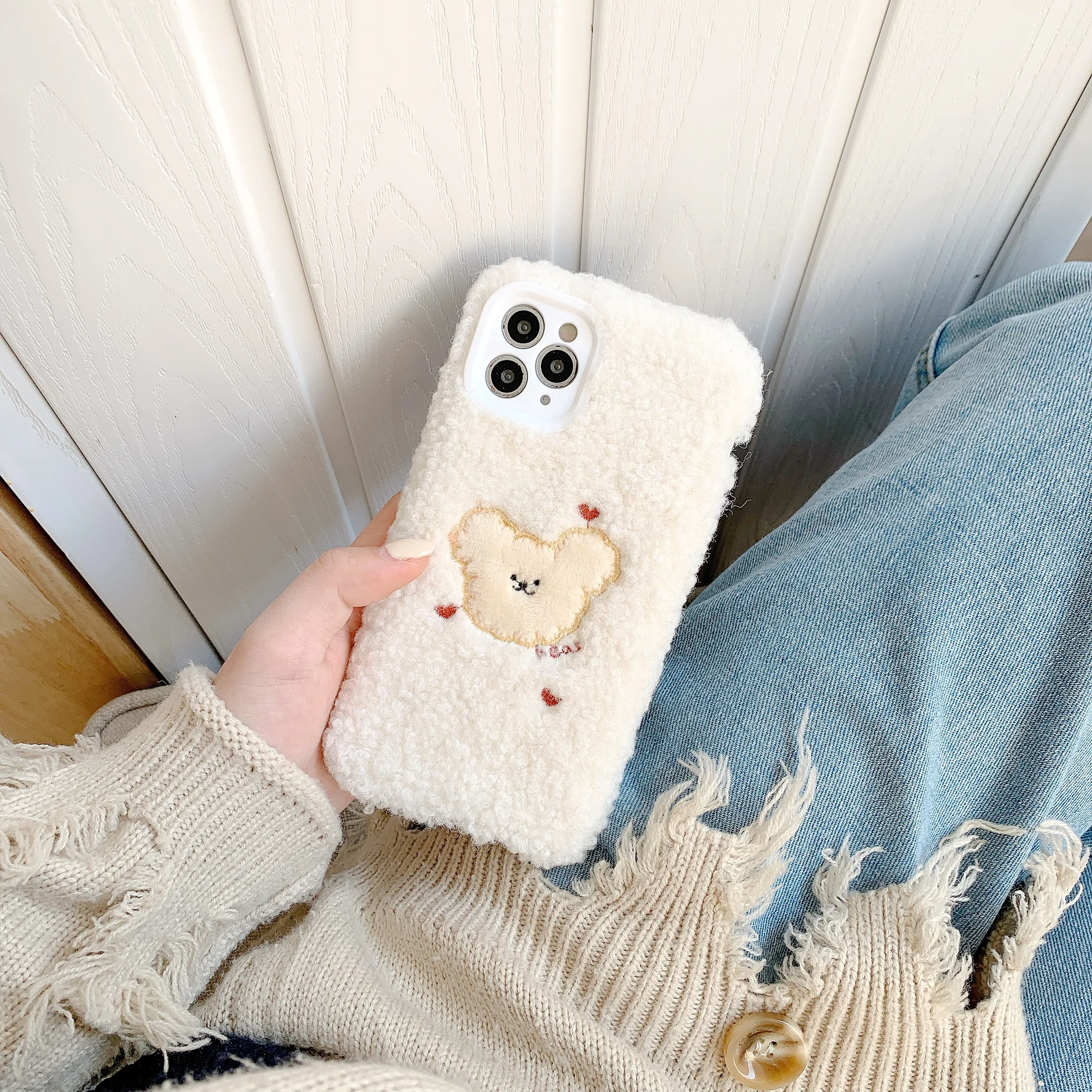 Plush-white dog is suitable for iphone12 mini / 11 Pro Max mobile phone case 7 / 8plus x xsmax xr protective cover
Plush-white dog is suitable for iphone12 mini / 11 Pro Max mobile phone case 7 / 8plus x xsmax xr protective cover